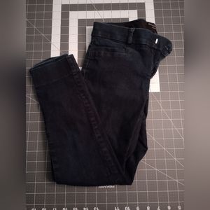 Capri cut skinny jeans